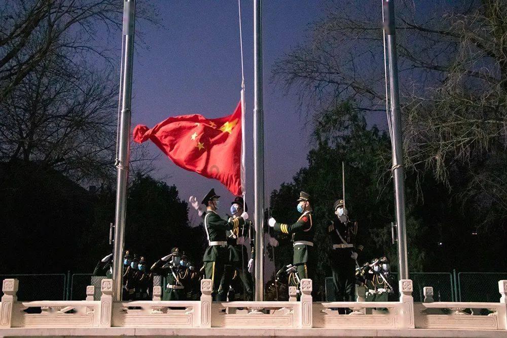 马上评｜大学生扮锦衣卫：地方宣传在“急”什么