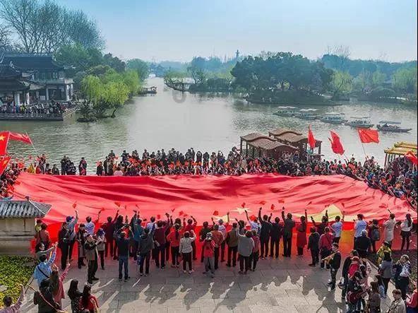 农民造假文物却不识字，想出奇招，使考古界多了一门新学科